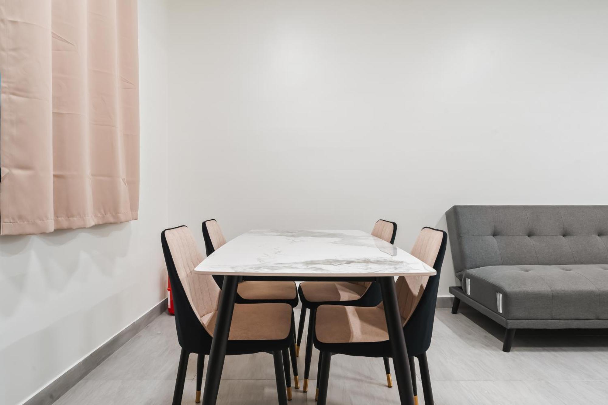 Naibnb In Sunsuria Forum Apartment